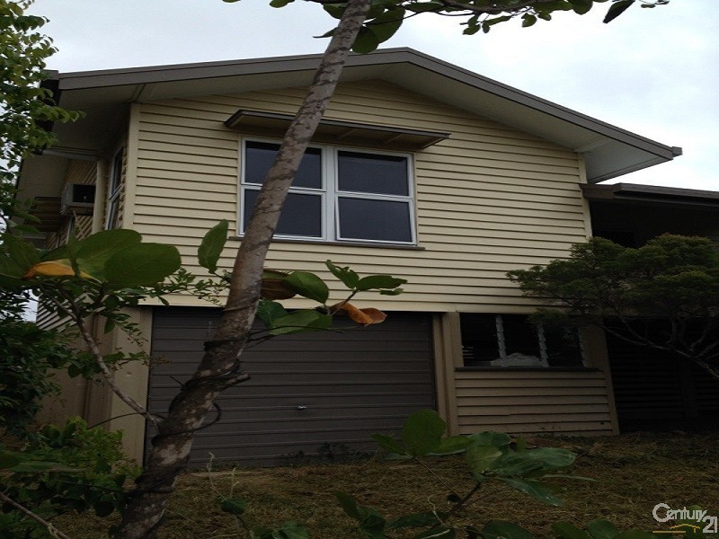 15 Mitchell Street, Bowen QLD 4805