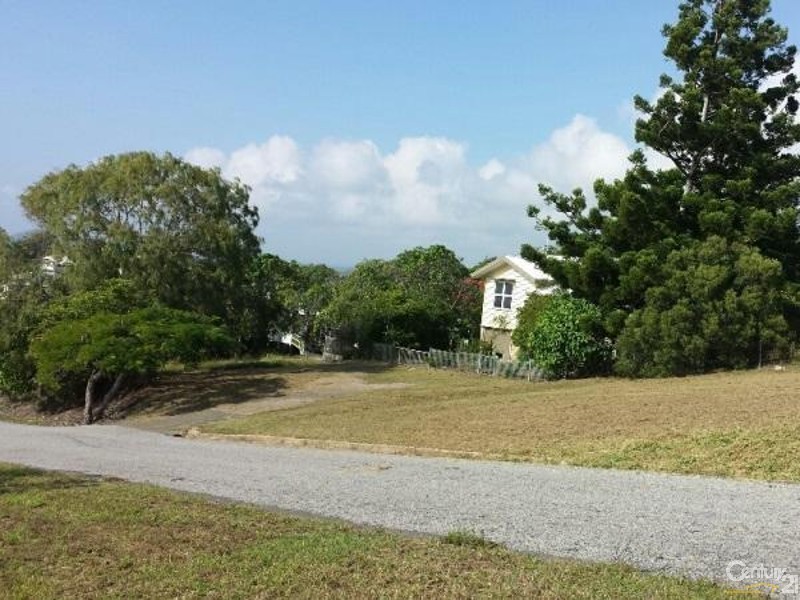 15 Mitchell Street, Bowen QLD 4805