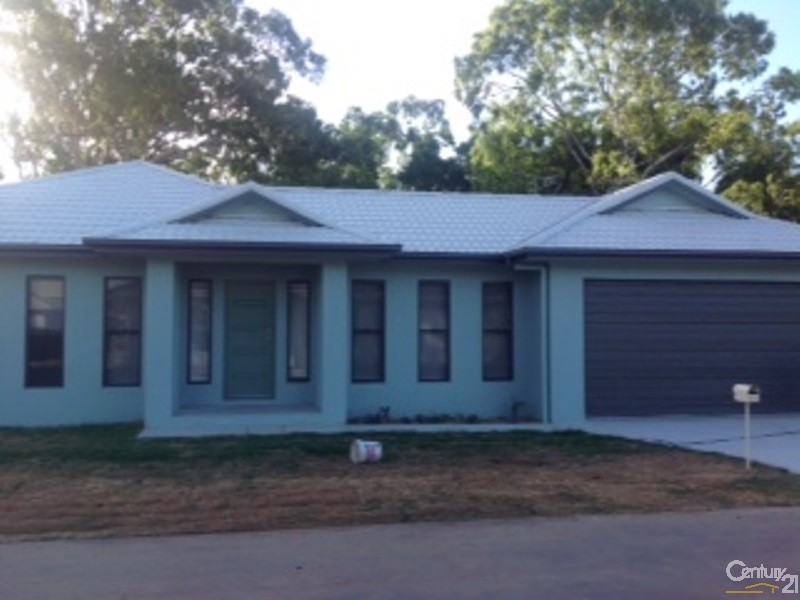 8 Eighth Close, Bowen QLD 4805