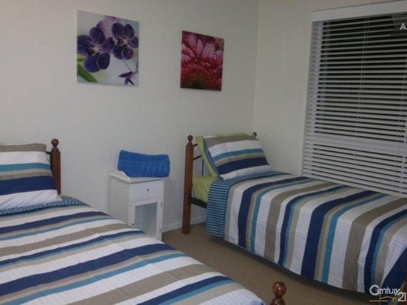 33 Nautilus Street, Bowen QLD 4805