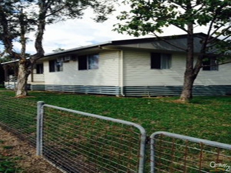 25 Scartwater Street, Collinsville QLD 4804