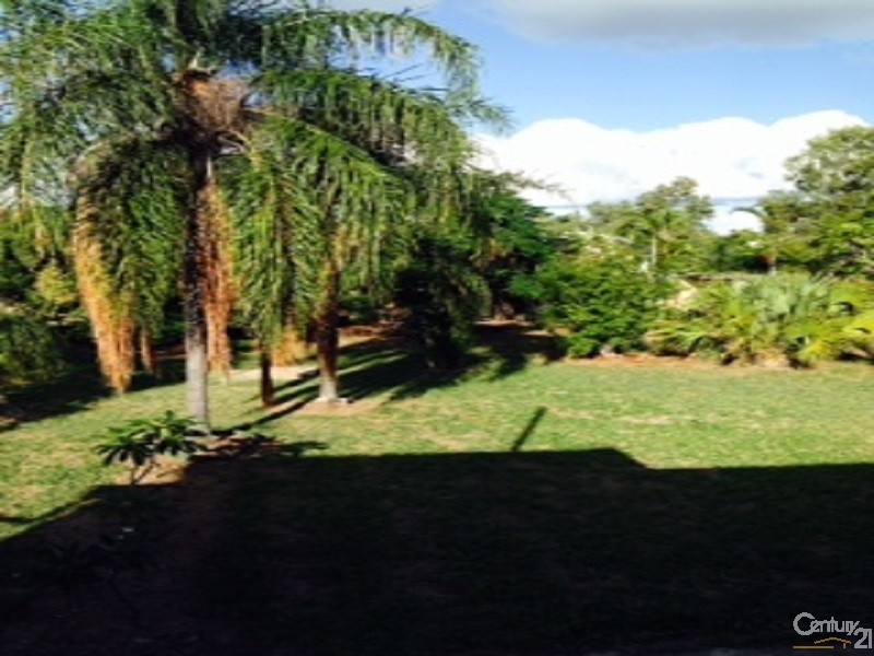 28 Pelican Street, Collinsville QLD 4804