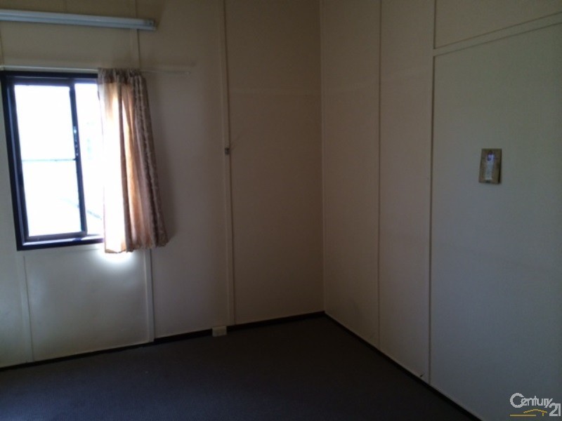 19 Strathmore Street, Collinsville QLD 4804