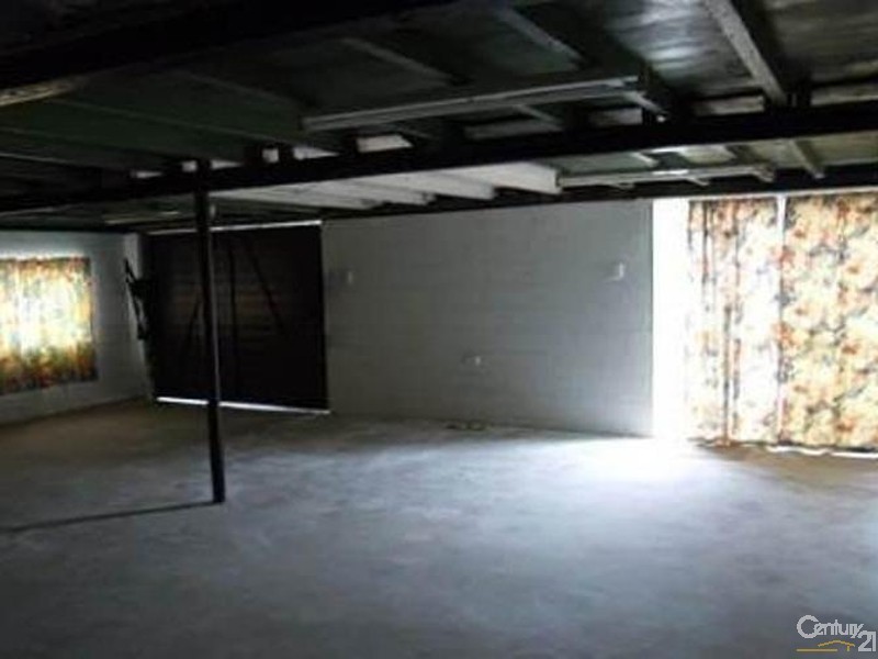 19 Strathmore Street, Collinsville QLD 4804