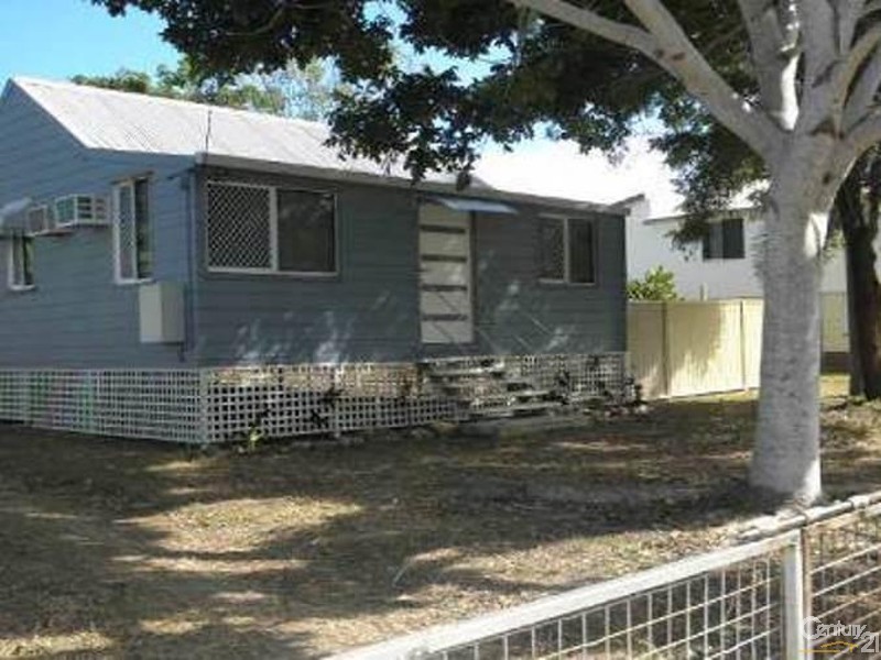 17 John Street, Collinsville QLD 4804