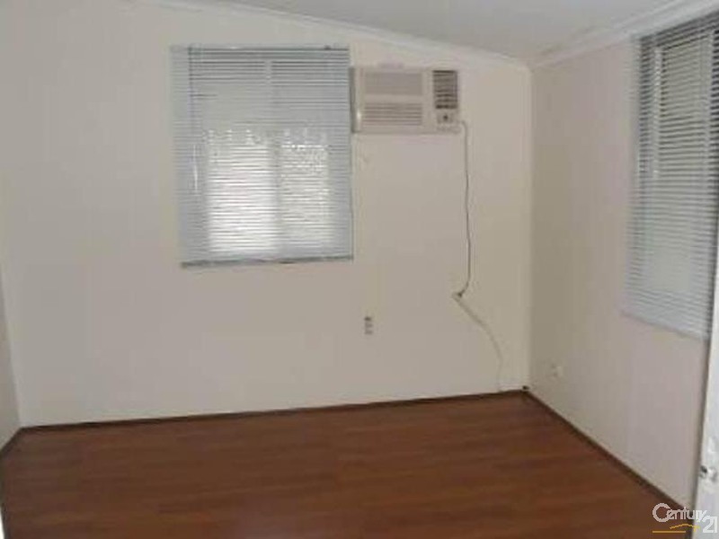 17 John Street, Collinsville QLD 4804