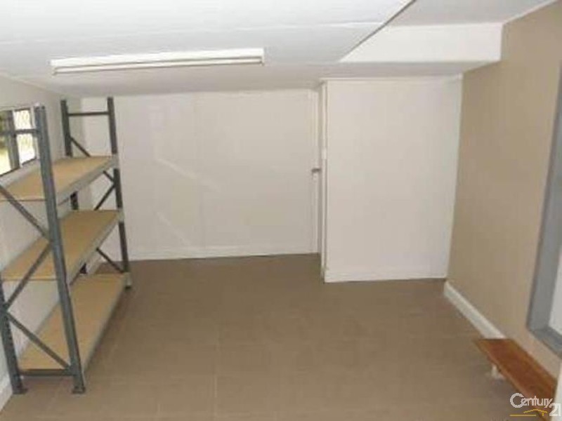 17 John Street, Collinsville QLD 4804