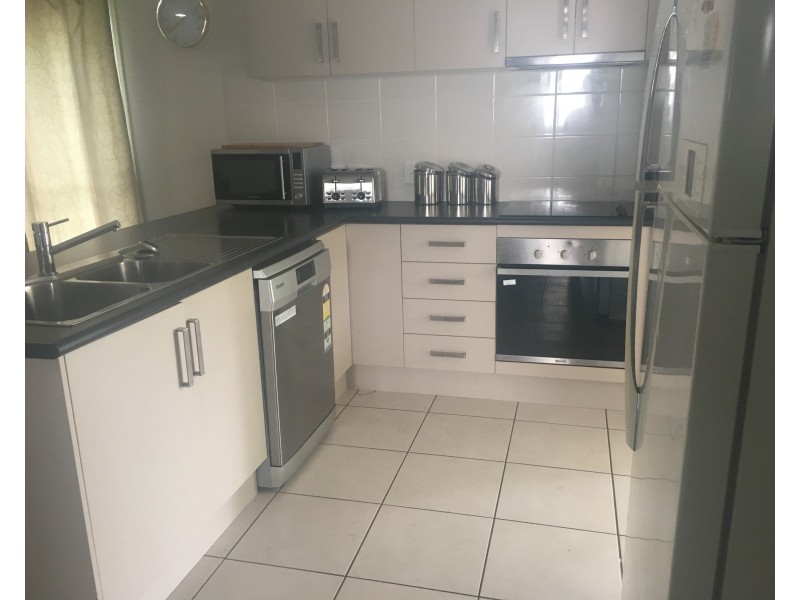 12 Toussaint Street, Collinsville QLD 4804