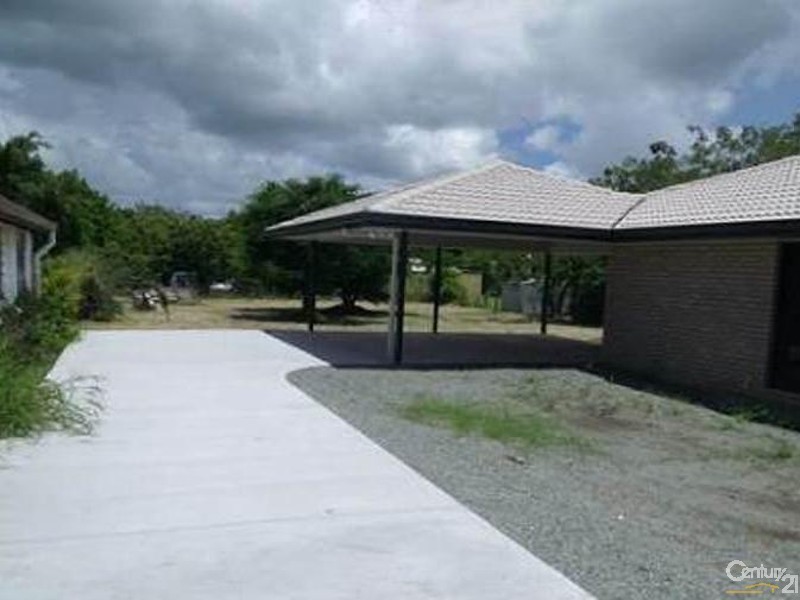 12 Toussaint Street, Collinsville QLD 4804