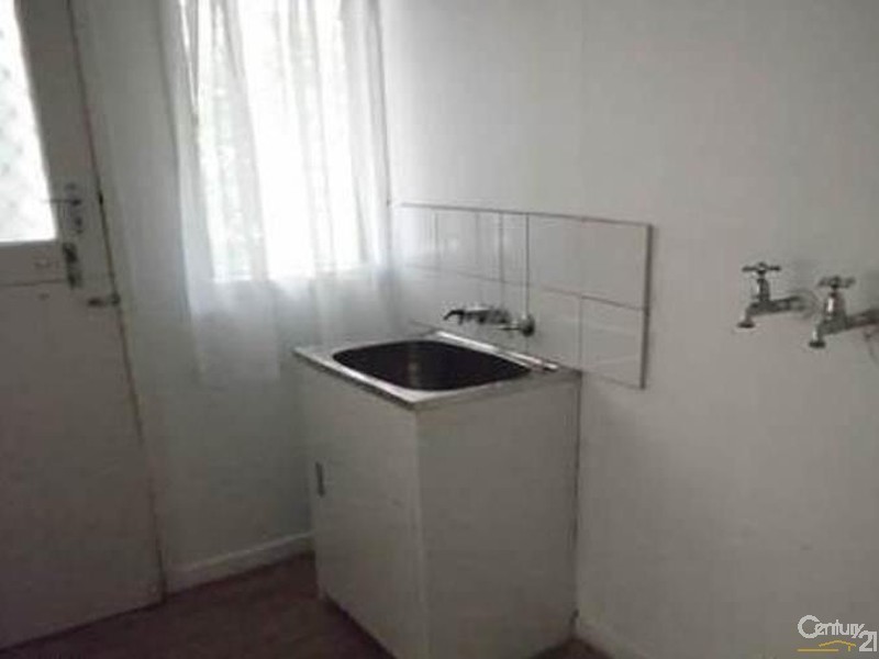 4 Fairway Street, Collinsville QLD 4804