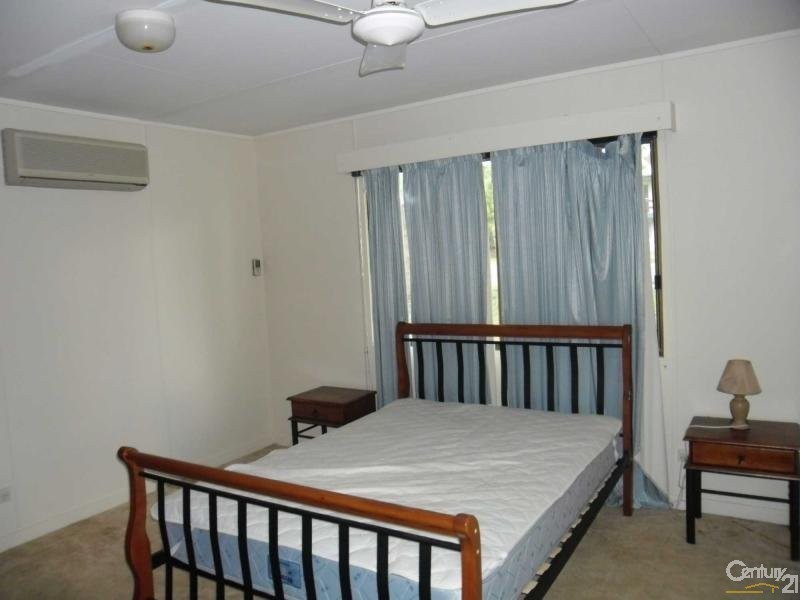 18 Collin Road, Collinsville QLD 4804