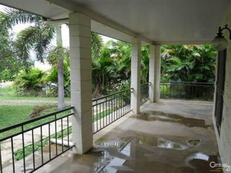 3 Seventh Avenue, Scottville QLD 4804