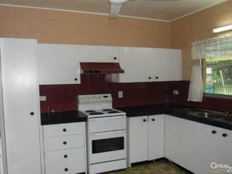 3 Seventh Avenue, Scottville QLD 4804