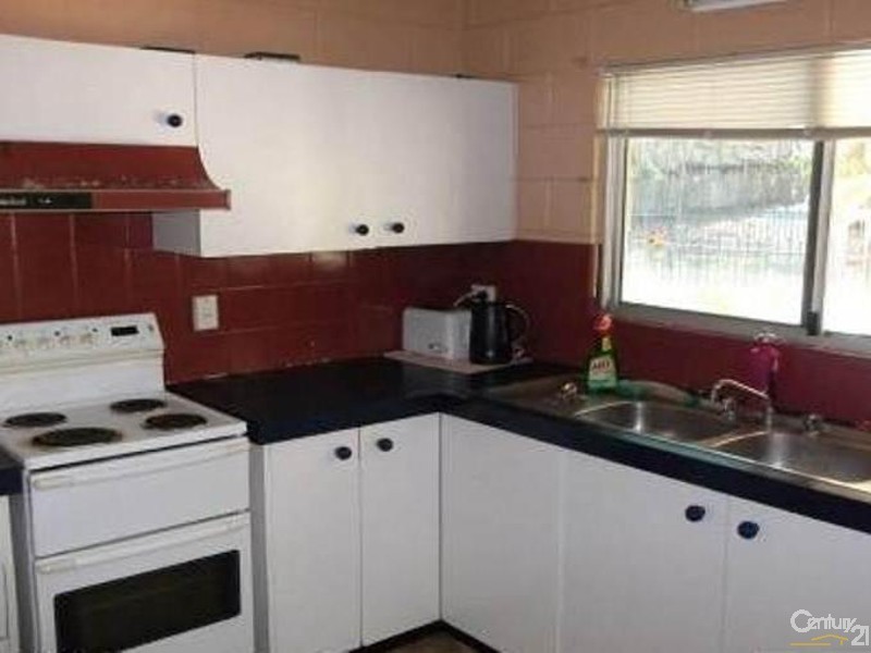 3 Seventh Avenue, Scottville QLD 4804