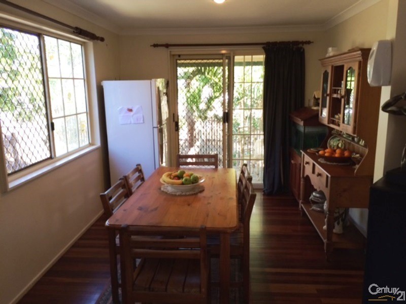 65 Reynolds Street, Bowen QLD 4805