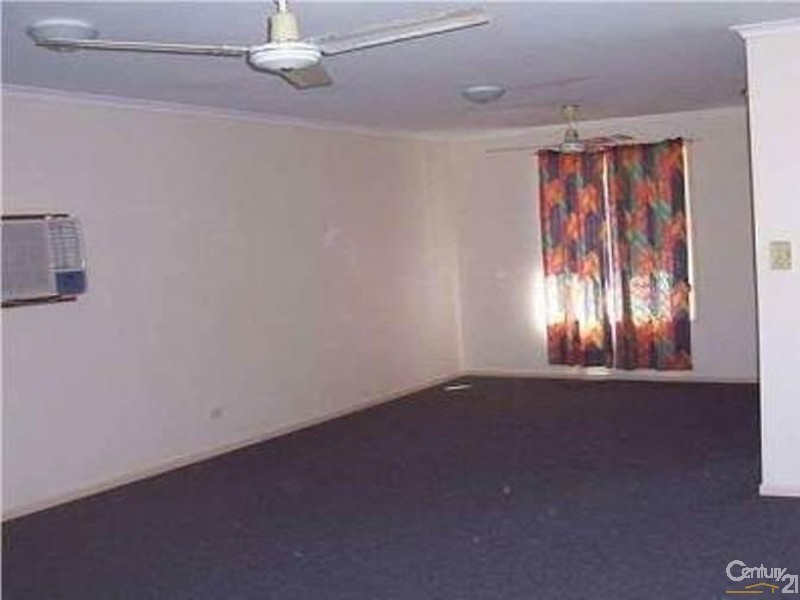 32 Walker Street, Collinsville QLD 4804