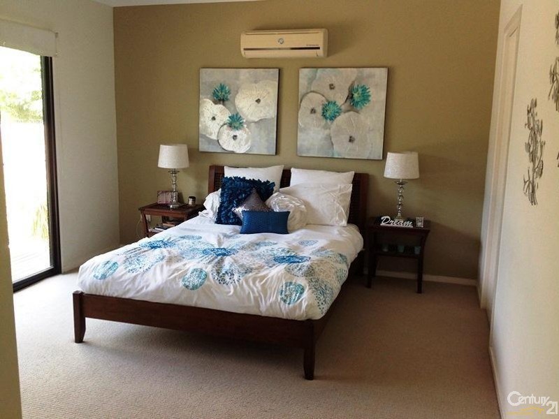 10 Tollington Road, Bowen QLD 4805