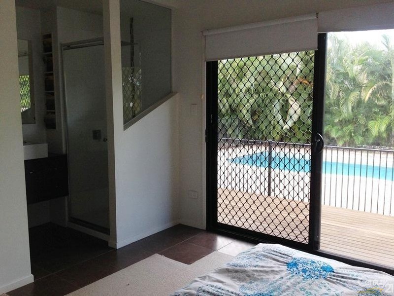 10 Tollington Road, Bowen QLD 4805