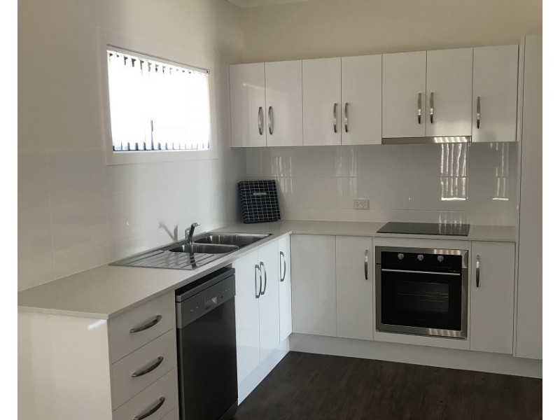 9 Baker Street, Bowen QLD 4805