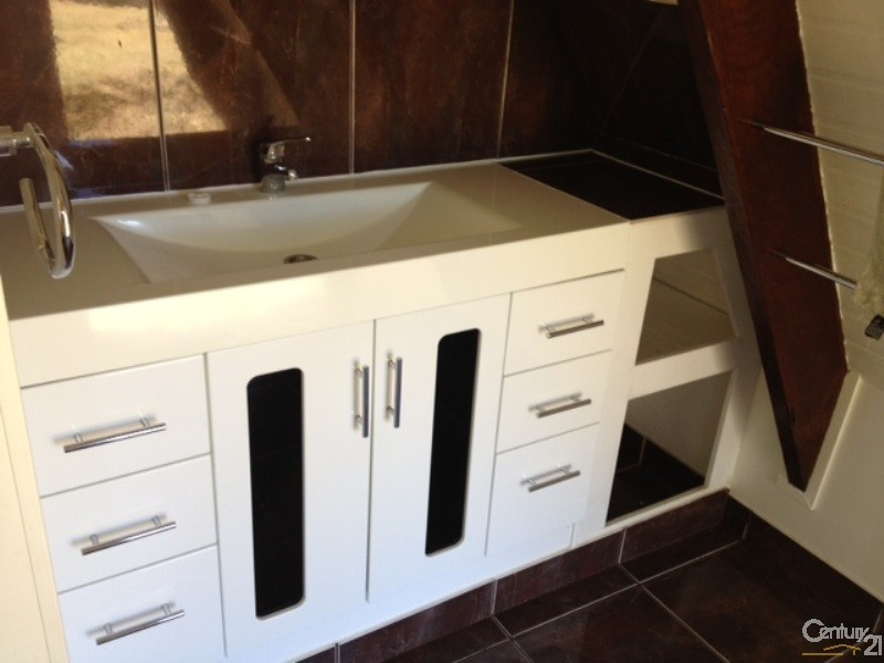 201 East Euri Creek Road, Bowen QLD 4805