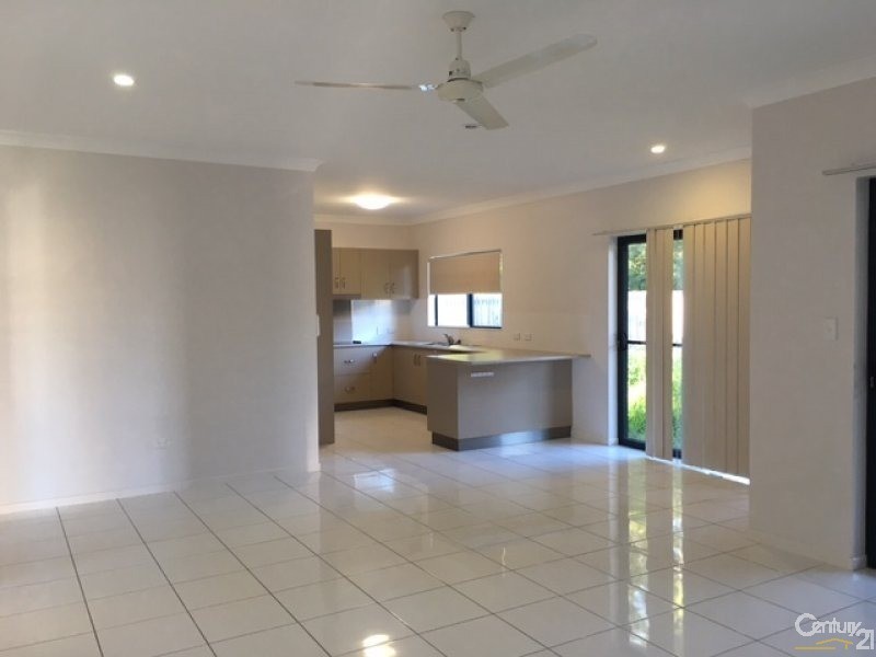 6 Seventh Close, Bowen QLD 4805