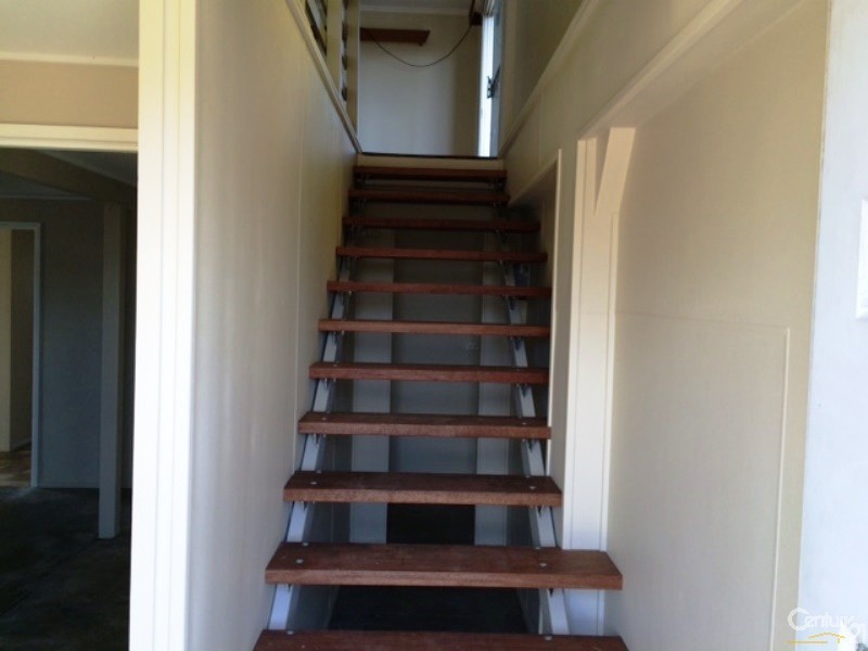 1 Ninth Avenue, Scottville QLD 4804