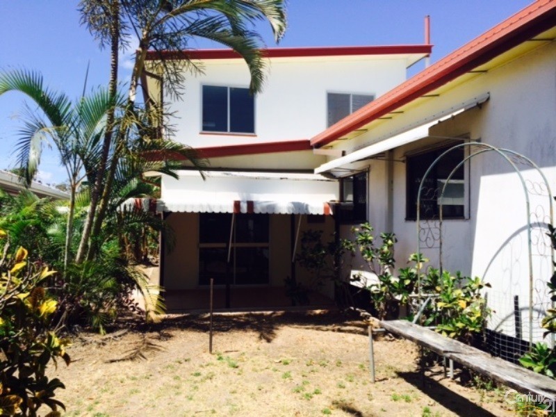 65 Golf Links Road, Bowen QLD 4805