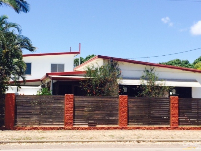 65 Golf Links Road, Bowen QLD 4805