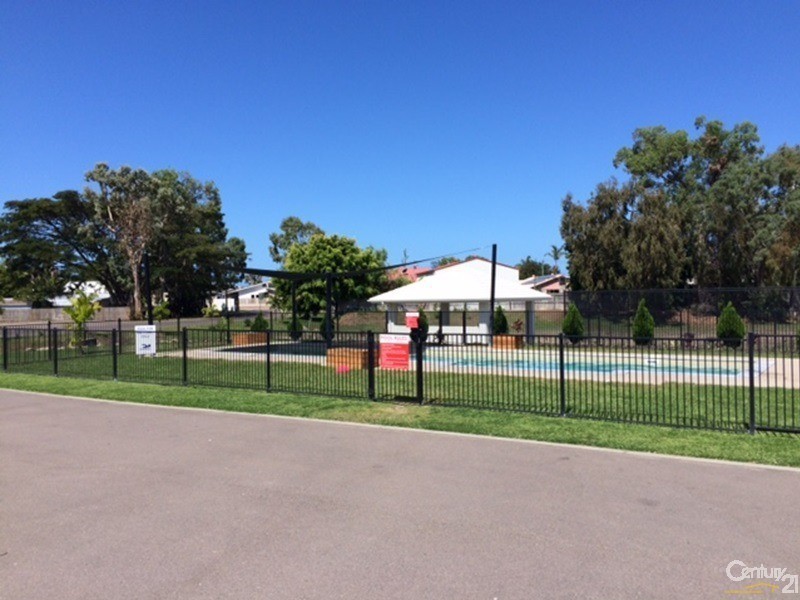 4 Seabreeze Crescent, Bowen QLD 4805