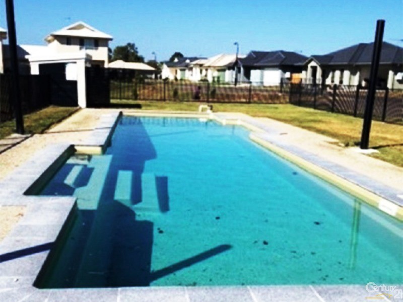 4 Seabreeze Crescent, Bowen QLD 4805