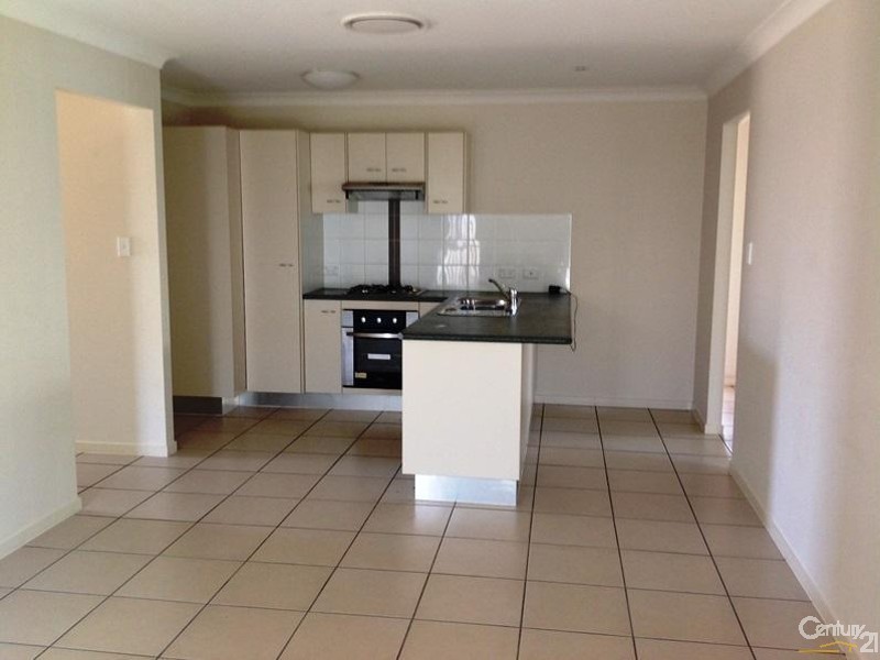 1 Cowrie Street, Bowen QLD 4805