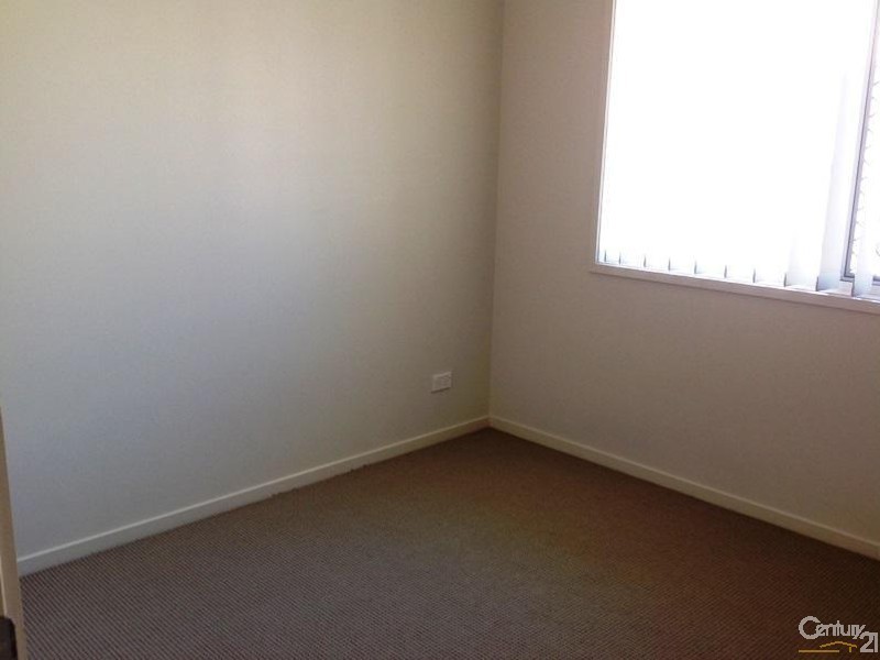 1 Cowrie Street, Bowen QLD 4805