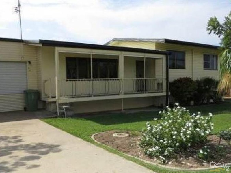 8 McDougal Street, Bowen QLD 4805