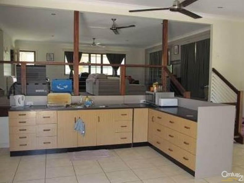 8 McDougal Street, Bowen QLD 4805