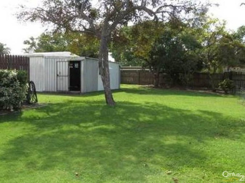 8 McDougal Street, Bowen QLD 4805