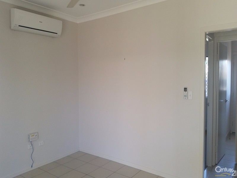 16 Seabreeze Crescent, Bowen QLD 4805