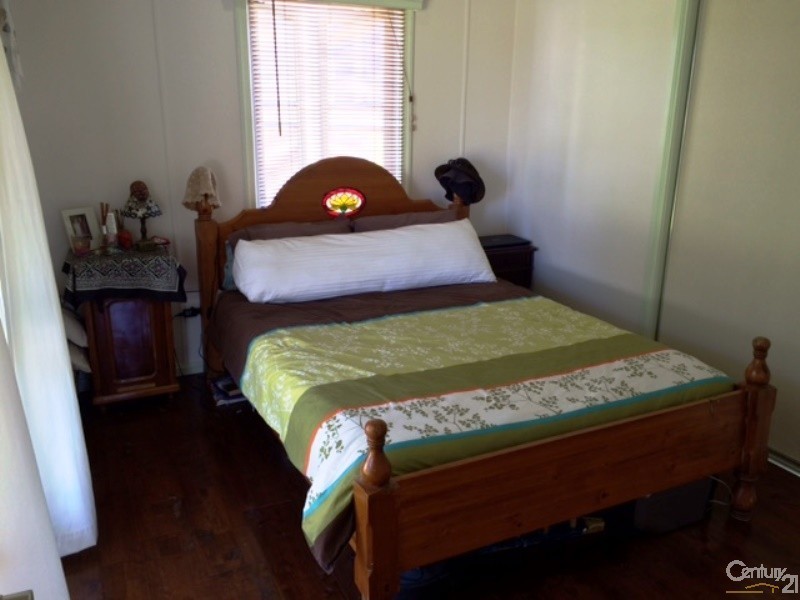 50 Gregory Street, Bowen QLD 4805