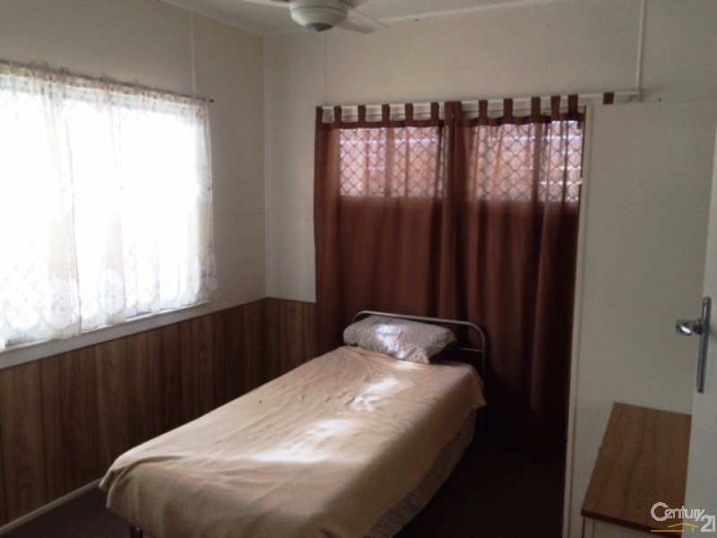4 Marshall Street, Bowen QLD 4805
