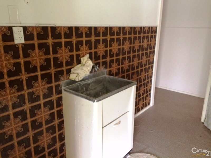 4 Marshall Street, Bowen QLD 4805