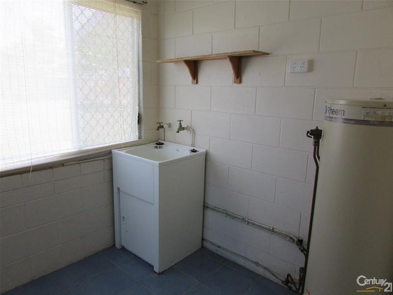 13 Cowan Lane, Bowen QLD 4805