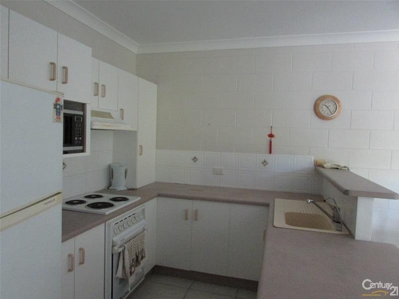 6 Christiston Street, Bowen QLD 4805