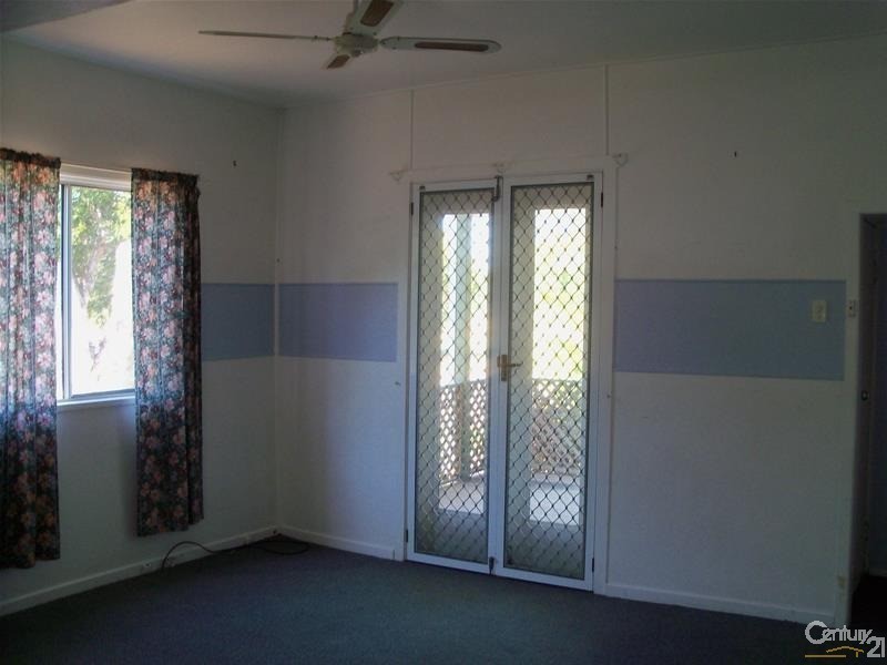 69 Queens Road, Bowen QLD 4805