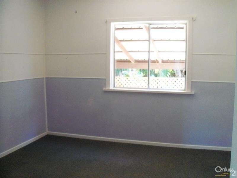 69 Queens Road, Bowen QLD 4805