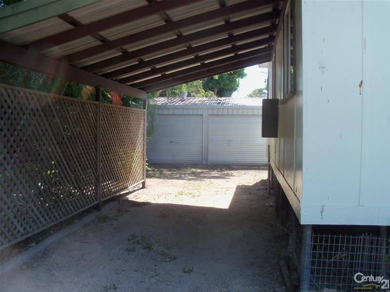 69 Queens Road, Bowen QLD 4805