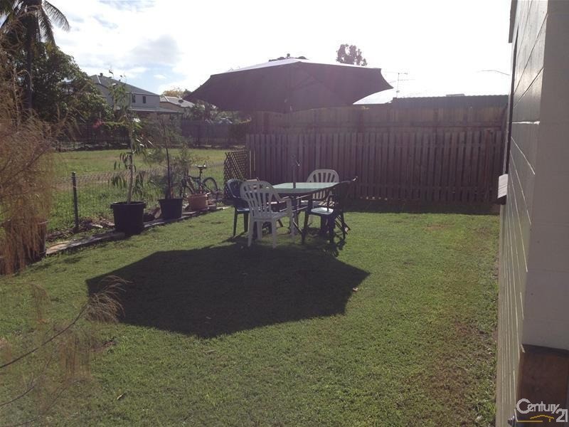 1/10 Sinclair Street, Bowen QLD 4805