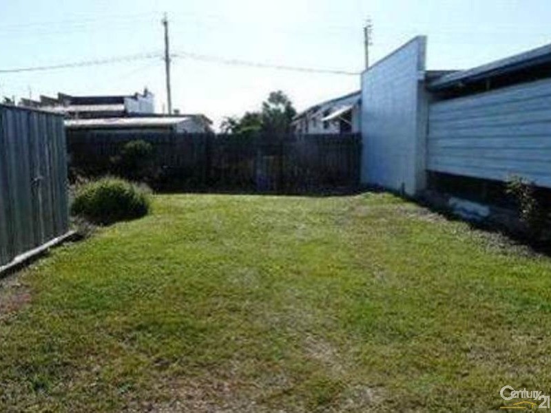 33 Murroona Street, Bowen QLD 4805