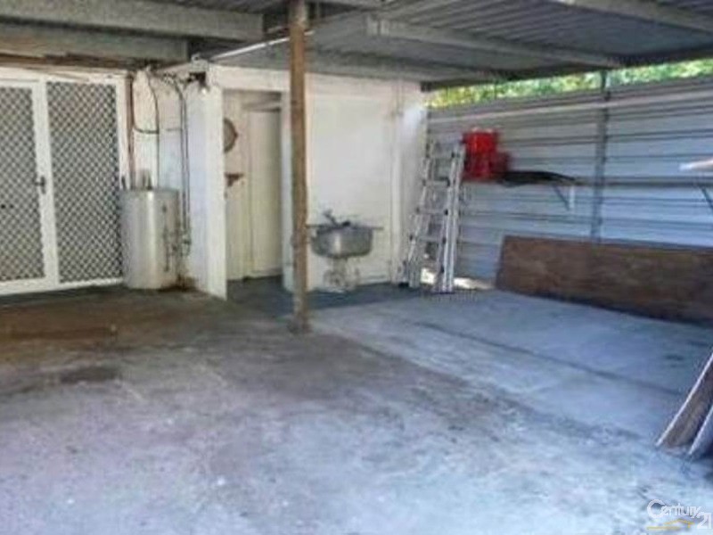 33 Murroona Street, Bowen QLD 4805