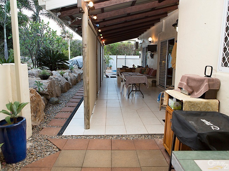 2 Poinciana Drive, Bowen QLD 4805