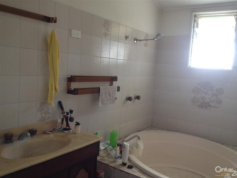 29 Potts Road, Bowen QLD 4805
