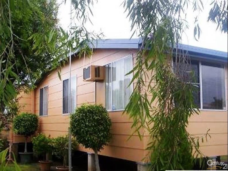 68 Dalrymple Street, Bowen QLD 4805